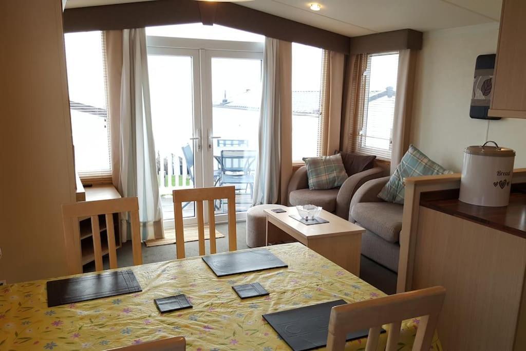 Apartamento Cozy And Relaxing With Stunning Sea Views Lytchett Minster Exterior foto